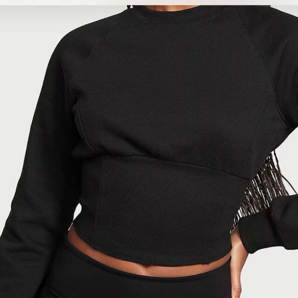 Women's Black Sweatshirt